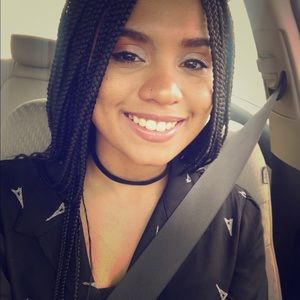 Meet your Posher, Gabriela